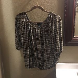 Mid sleeve belly shirt